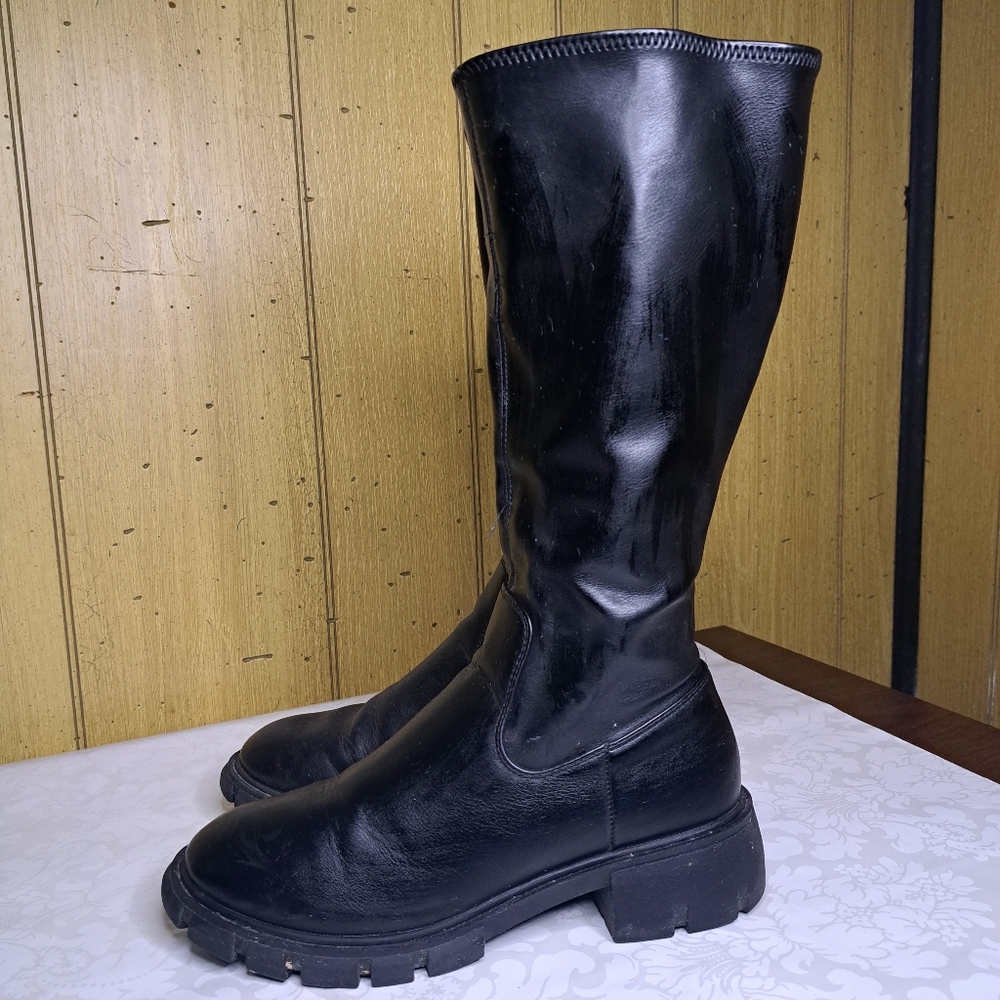 📦SOLD📦Steve Madden Black Knee High Chunky Sole Boots Women’s Size 5